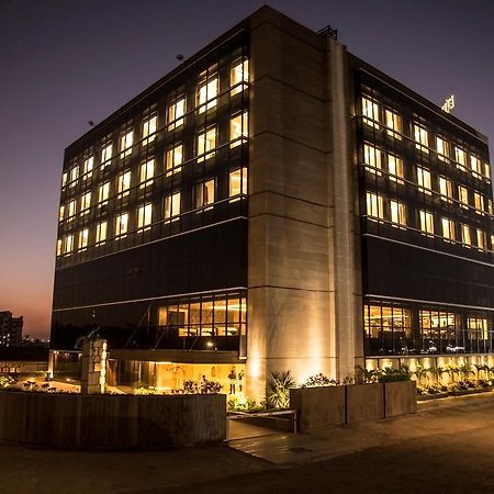 Eulogia Hotel Ahmedabad Exterior photo